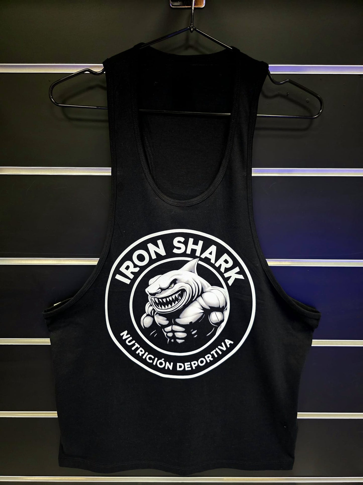 Camiseta Tirantes Unisex IRONSHARK